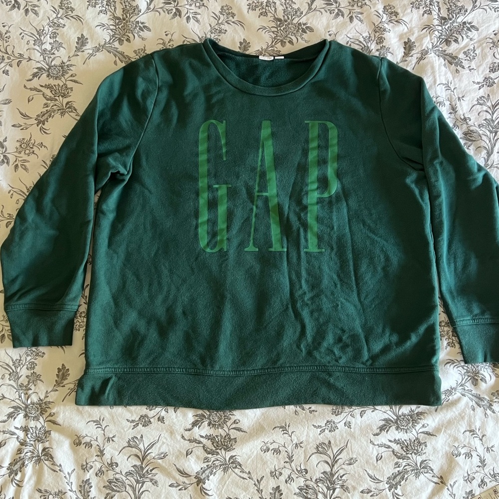 GAP | Sweatshirt - Size L
